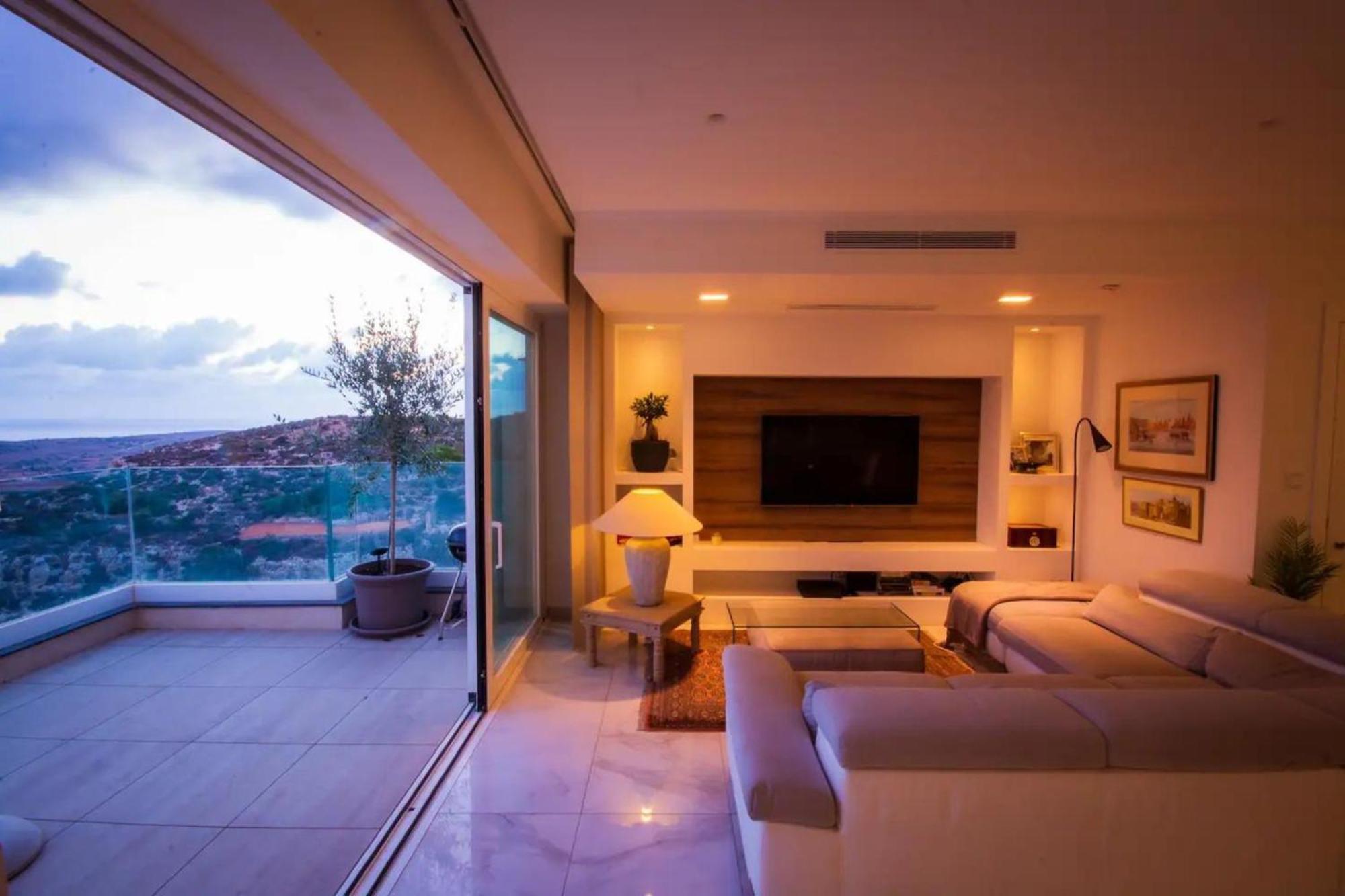 Private Terrace-sea Views Amd Valley Views-sleep 6 By Quicktrips Appartement Mellieħa